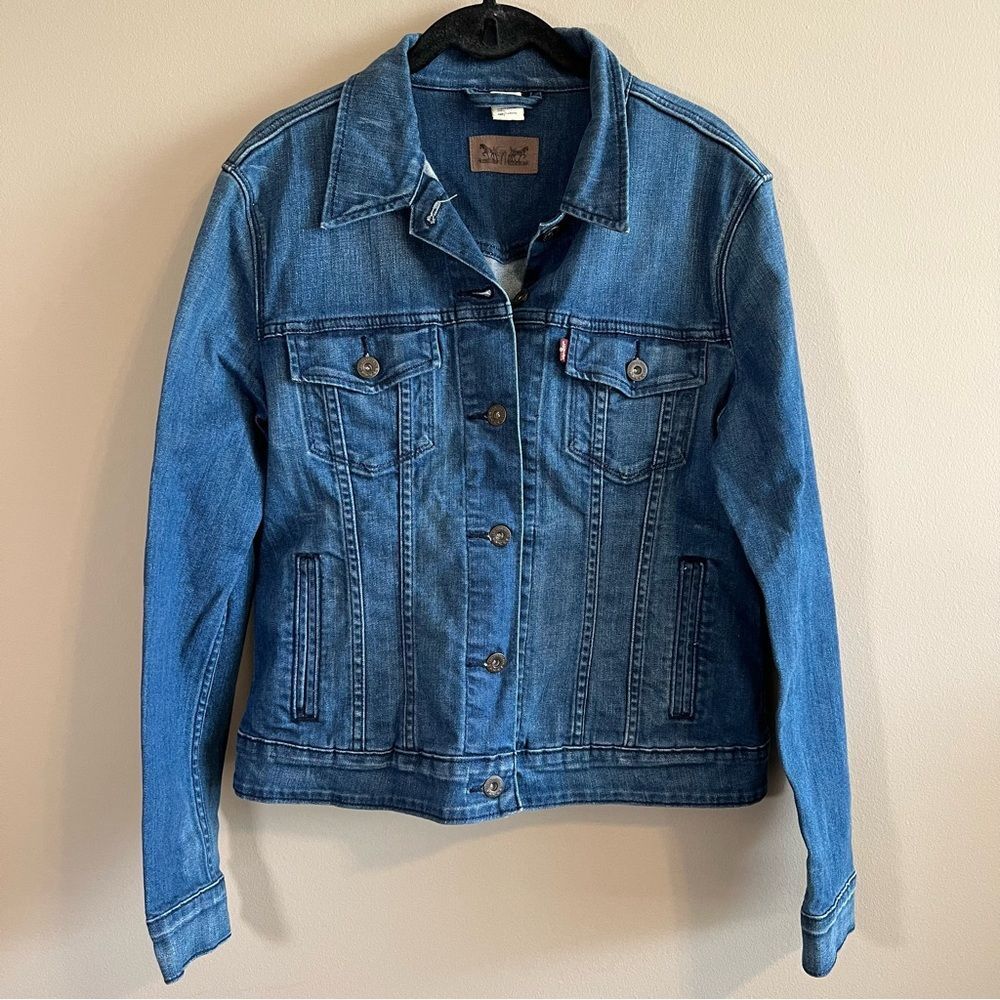 Levi’s Women’s Denim Jean Jacket Large